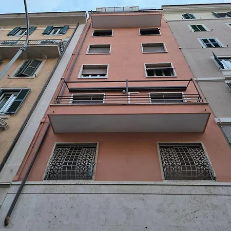Etruria Center *